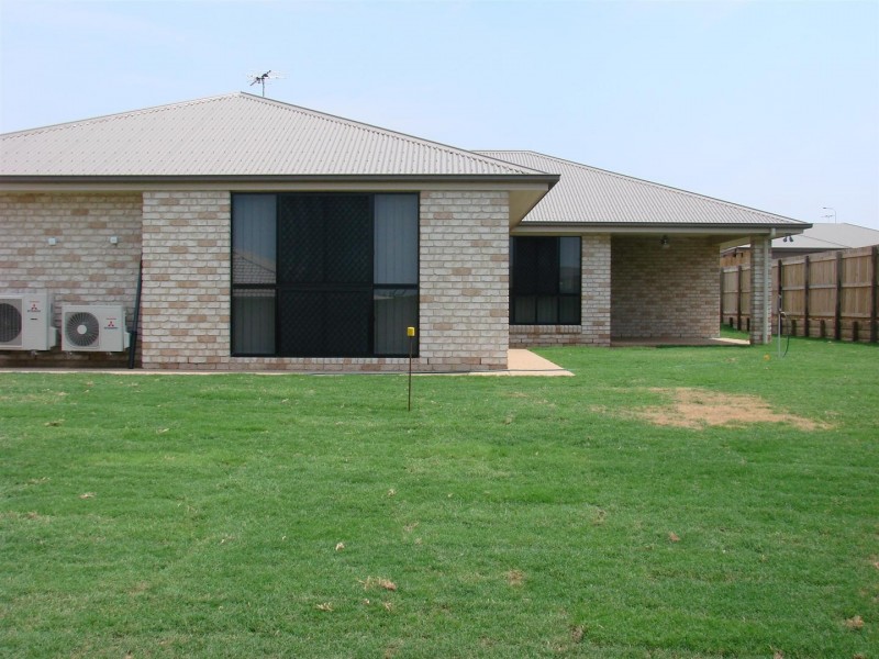 39 Jamie Crescent, Gracemere QLD 4702