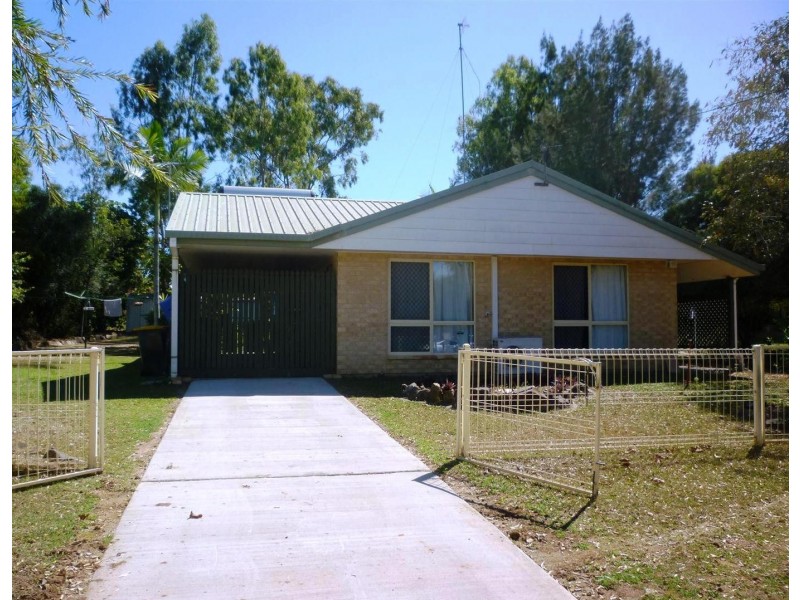 2 Thora Street, Gracemere QLD 4702