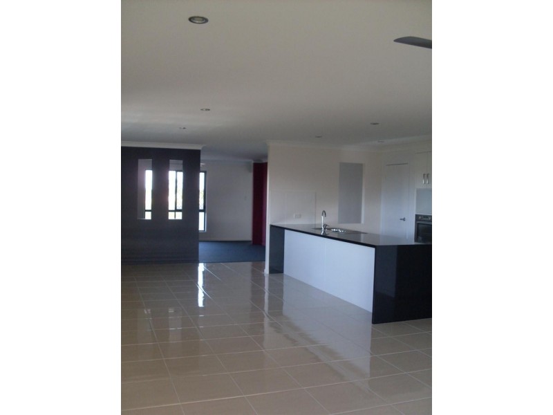 31 Broadhurst Drive, Gracemere QLD 4702