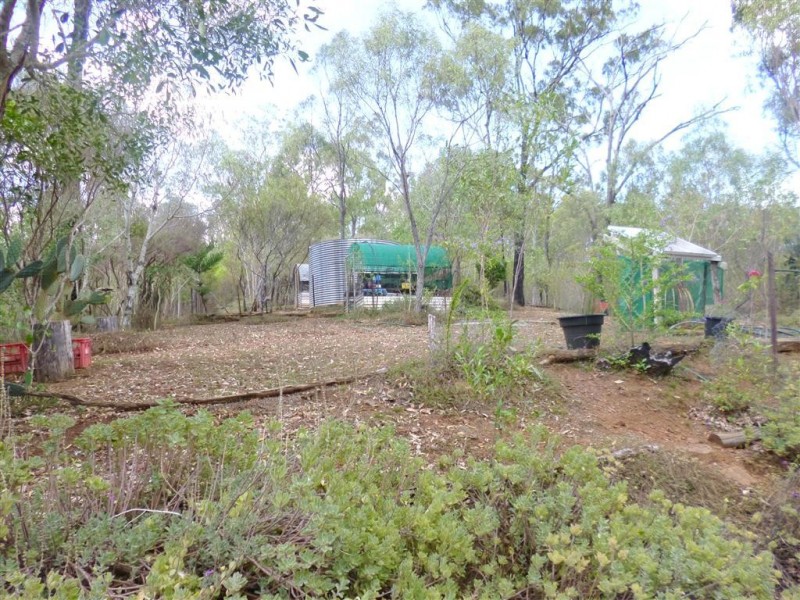 1 Corrys Lane, Mount Morgan QLD 4714