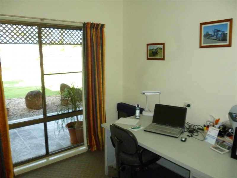 135 Stewart Street, Gracemere QLD 4702