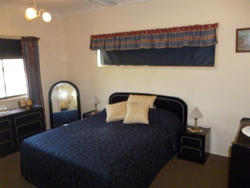 135 Stewart Street, Gracemere QLD 4702