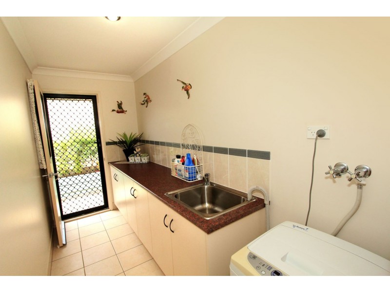 7 Davies Avenue, Gracemere QLD 4702