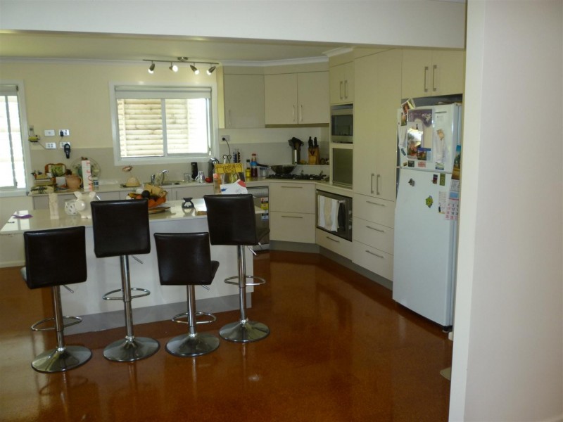 136 McLean Road, Midgee QLD 4702