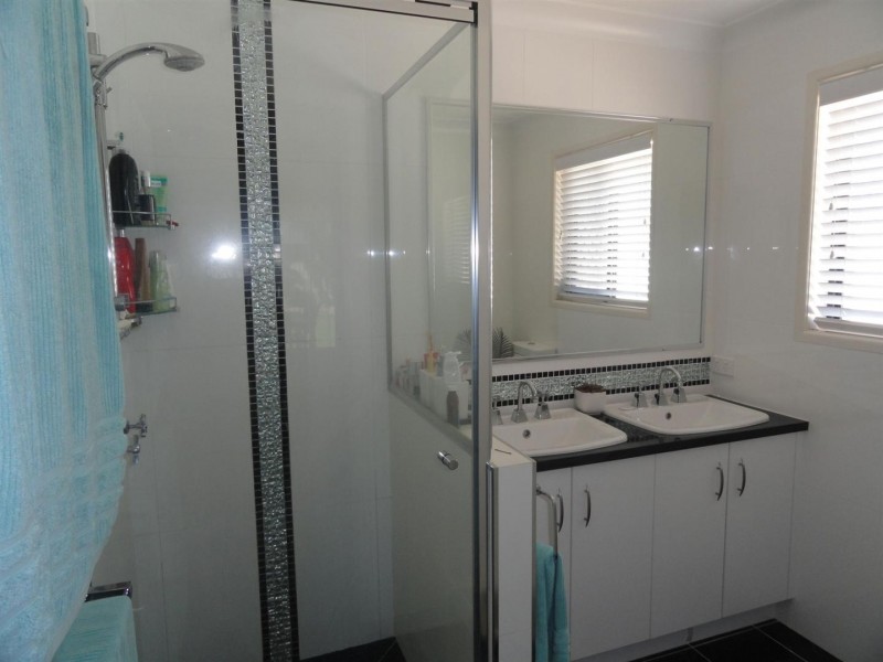 11 Corella Drive, Gracemere QLD 4702
