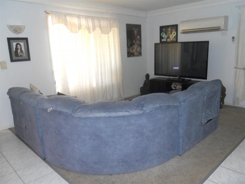 6 Deakin Close, Gracemere QLD 4702