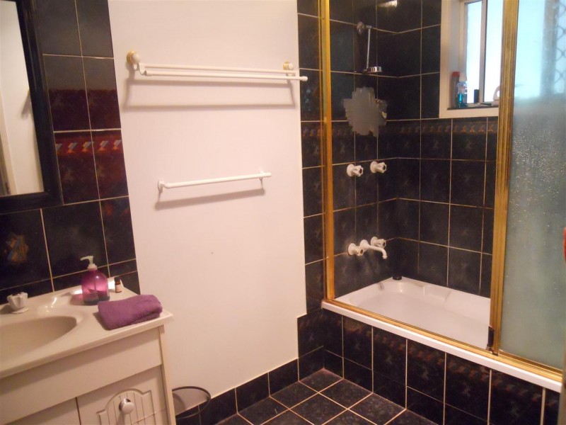 6 Deakin Close, Gracemere QLD 4702