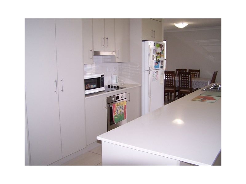 6 Owen Avenue, Gracemere QLD 4702