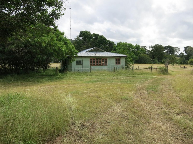 “Glencoe” Atkinson Road, The Caves QLD 4702