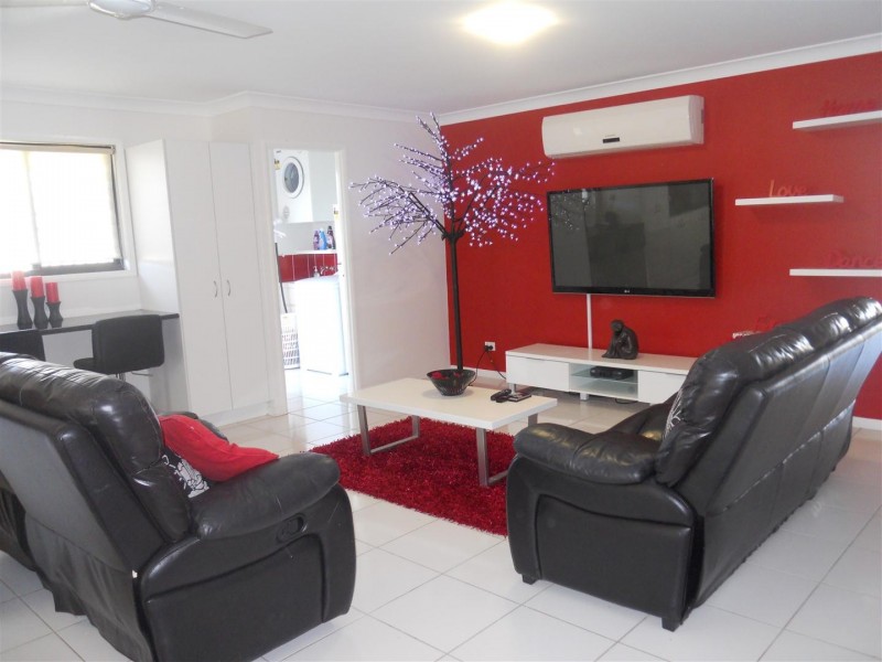 18 Cunningham Court, Gracemere QLD 4702