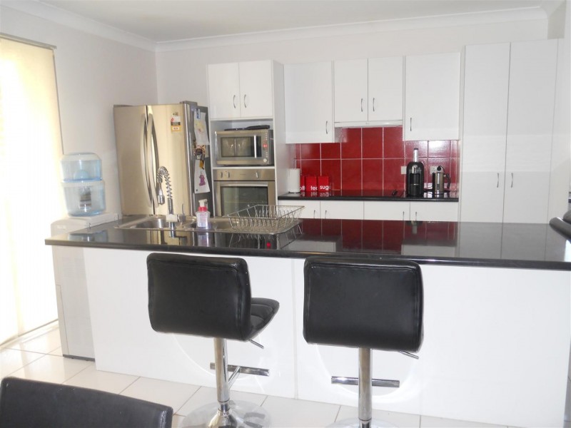 18 Cunningham Court, Gracemere QLD 4702