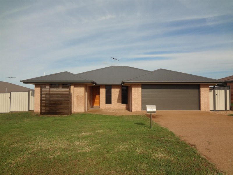 22 Broadhurst Drive, Gracemere QLD 4702
