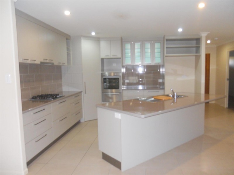 22 Broadhurst Drive, Gracemere QLD 4702