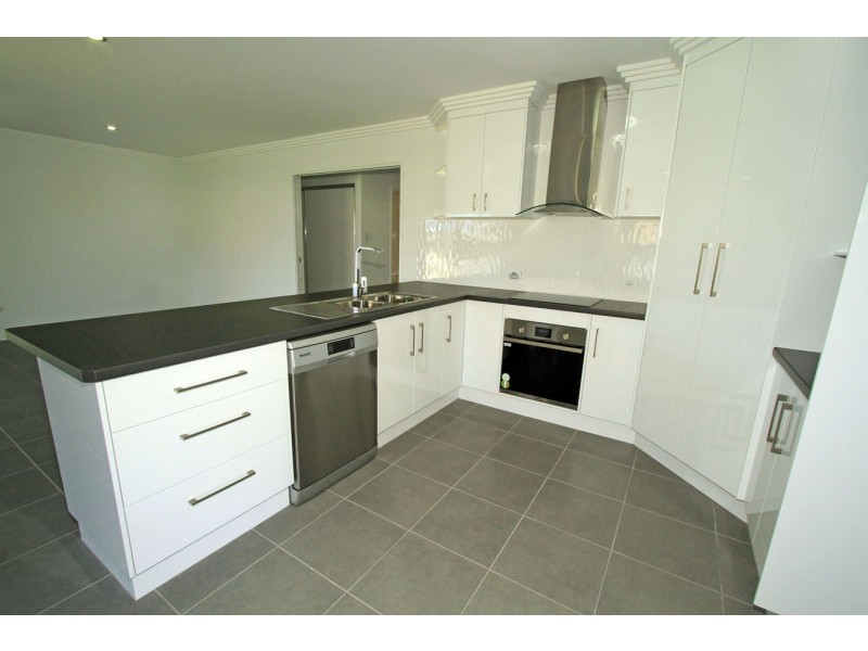 6 Breakspear Street, Gracemere QLD 4702