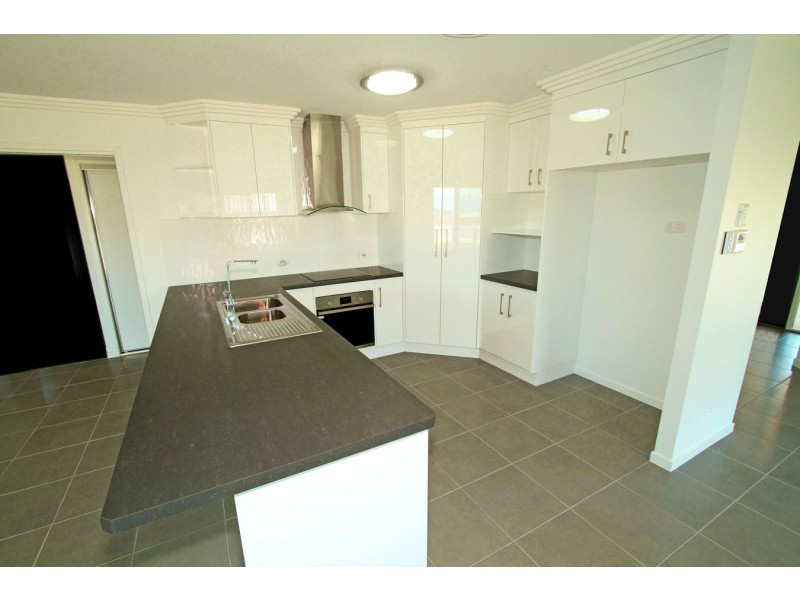 6 Breakspear Street, Gracemere QLD 4702