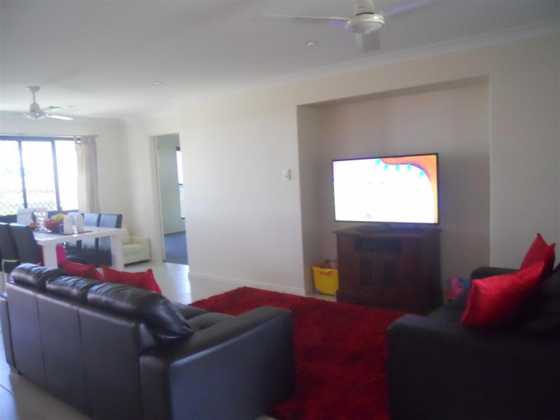 17 Premier Court, Gracemere QLD 4702