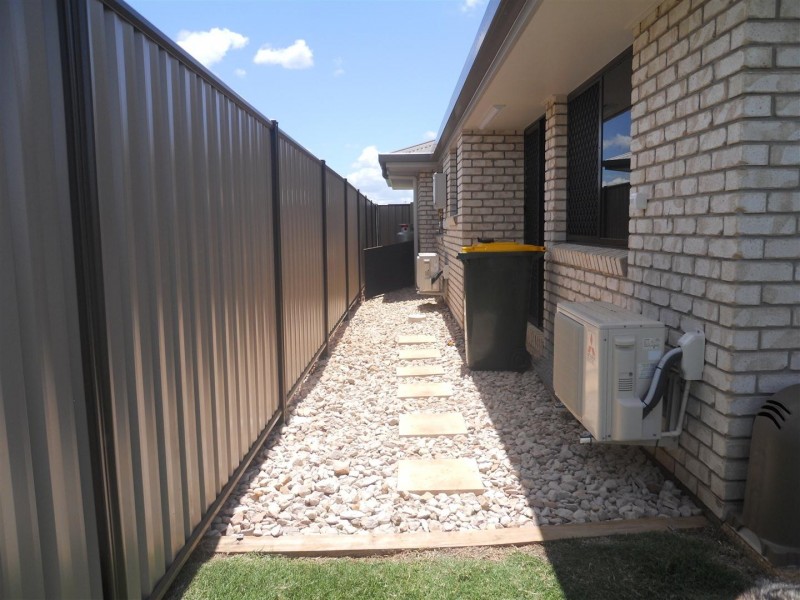 17 Premier Court, Gracemere QLD 4702