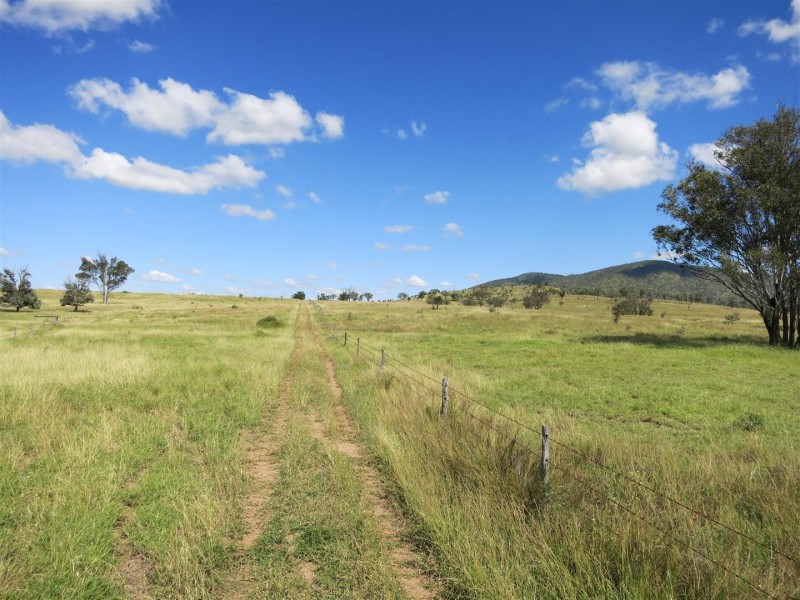 521 Granleigh-Pheasant Creek Rd, Wowan QLD 4702
