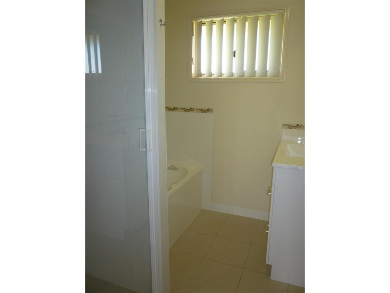 21 Joseph Street, Gracemere QLD 4702