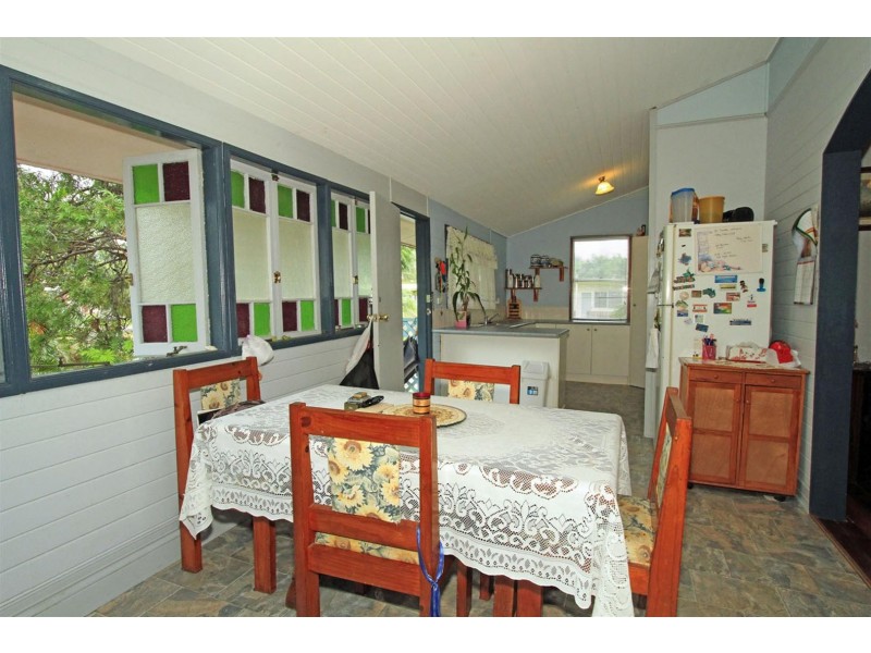 15 Nicholson Street, Allenstown QLD 4700