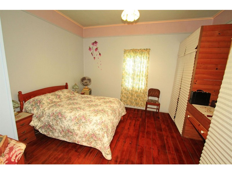 15 Nicholson Street, Allenstown QLD 4700