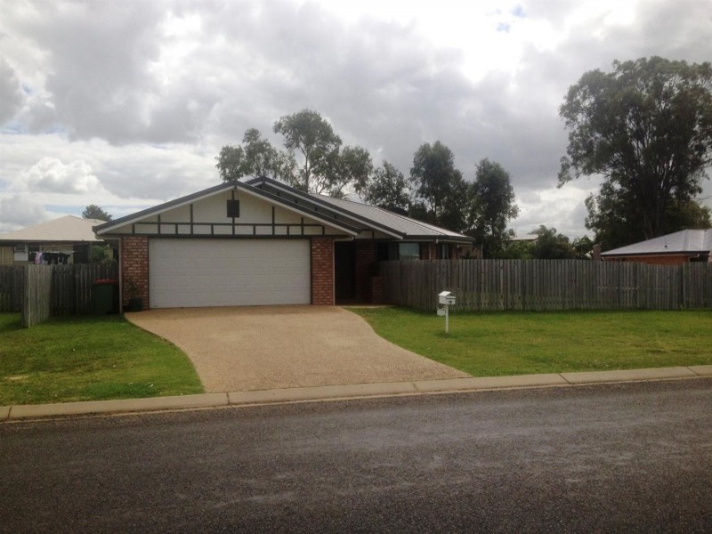 28 Donovan Crescent, Gracemere QLD 4702