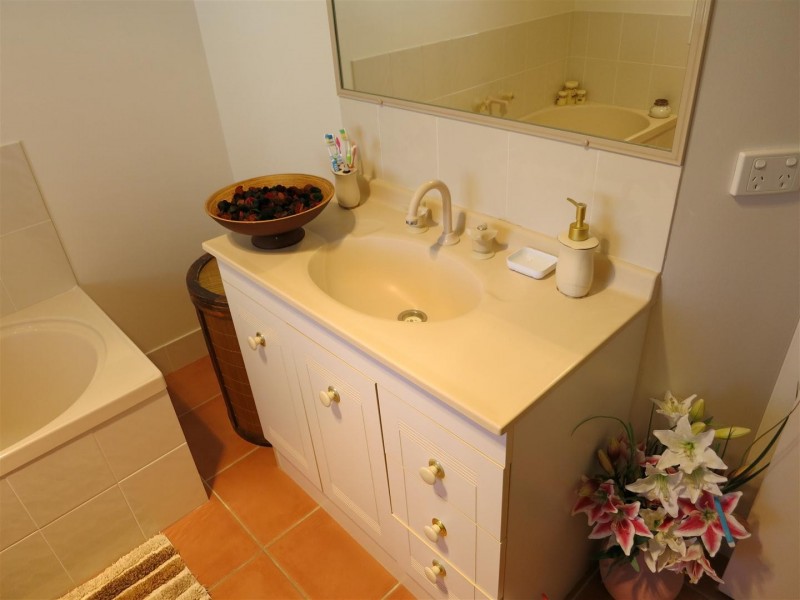 25 Botos Road, Tungamull QLD 4702