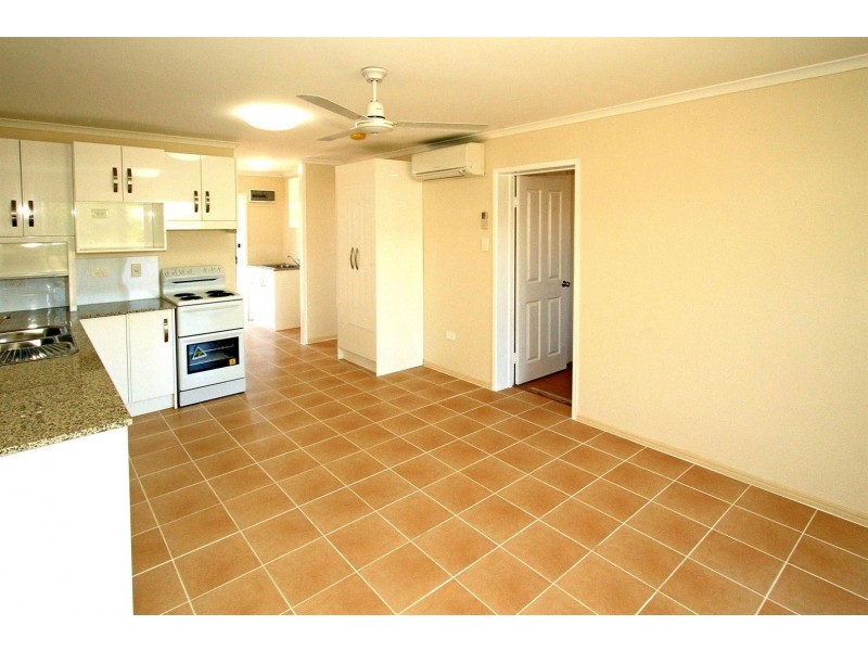 4/77 High Street, Berserker QLD 4701