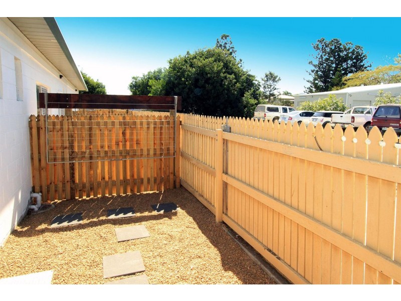 4/77 High Street, Berserker QLD 4701