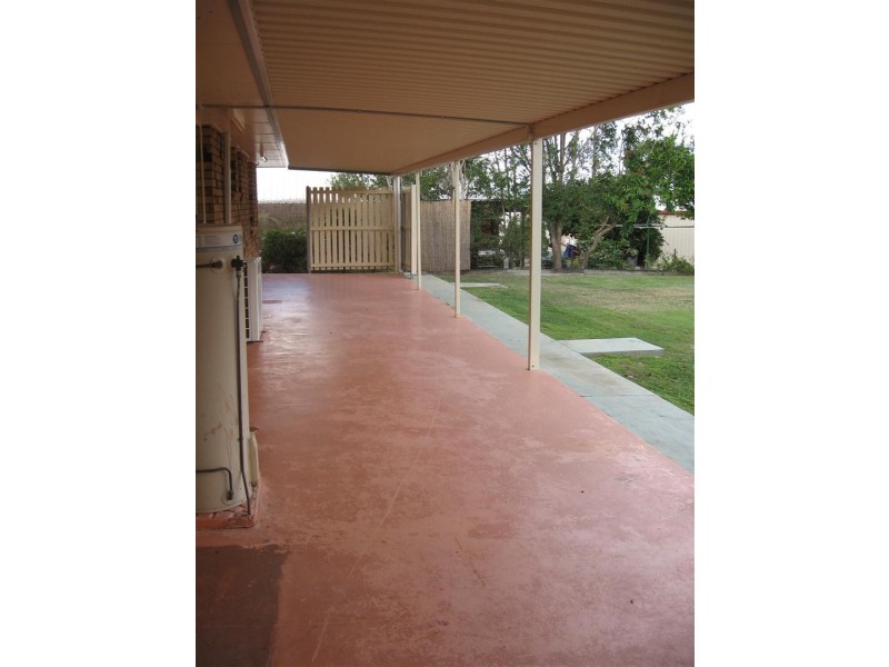 16 Gleeson Close, Gracemere QLD 4702