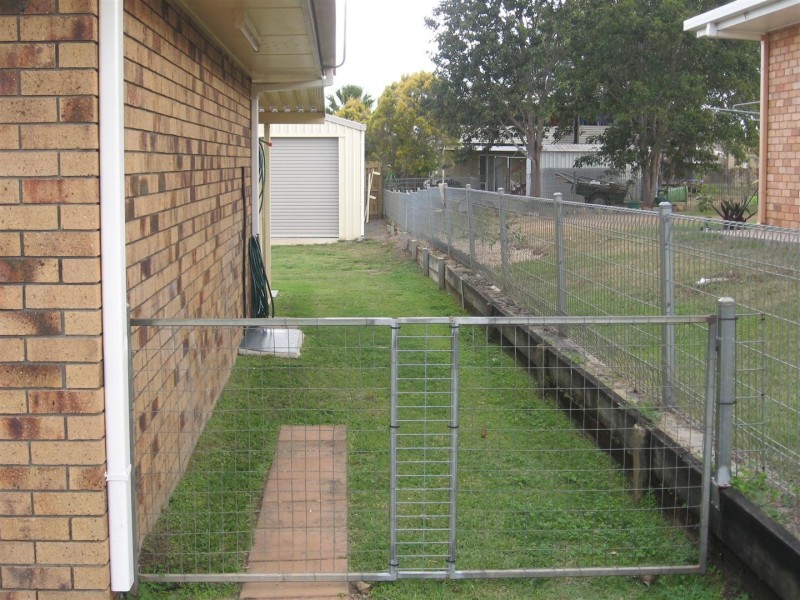 16 Gleeson Close, Gracemere QLD 4702