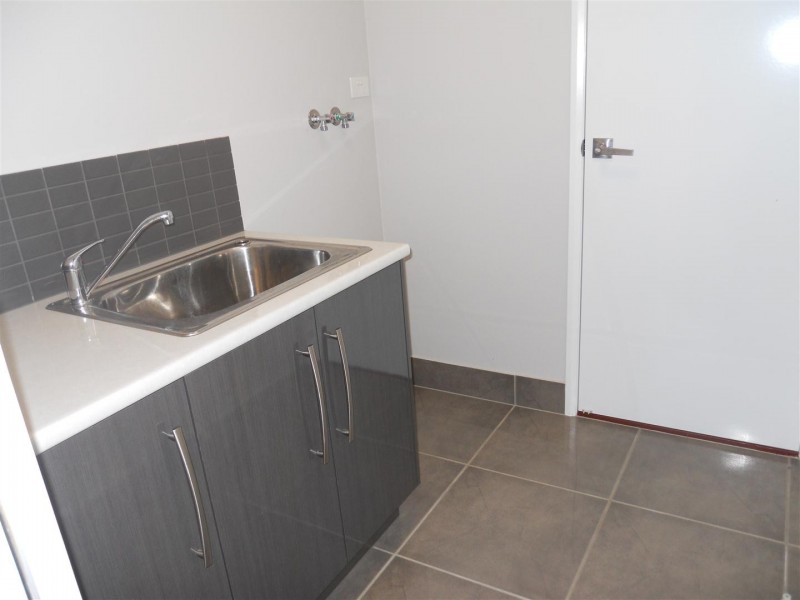 6 Jamie Crescent, Gracemere QLD 4702