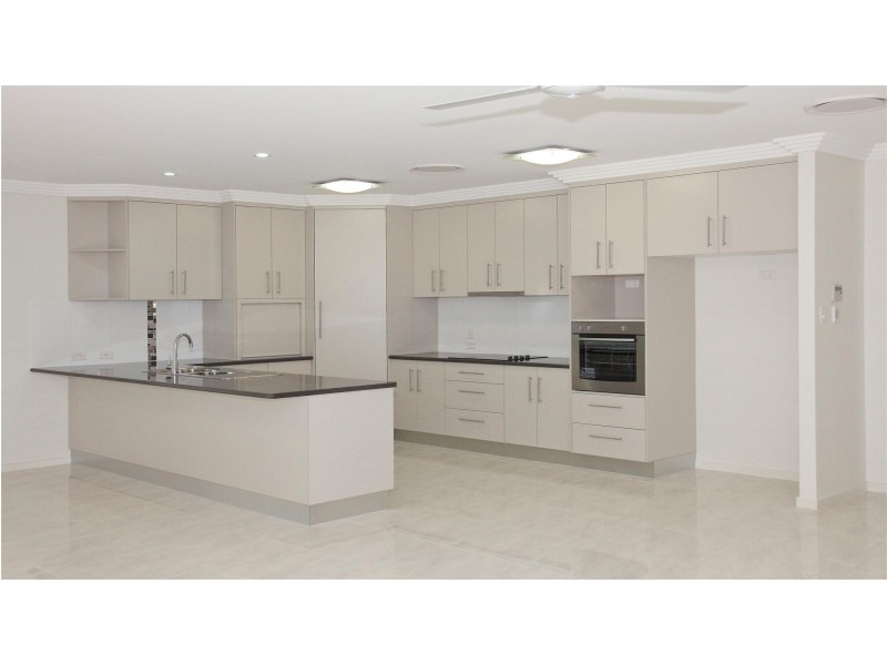 5 Corella Drive, Gracemere QLD 4702