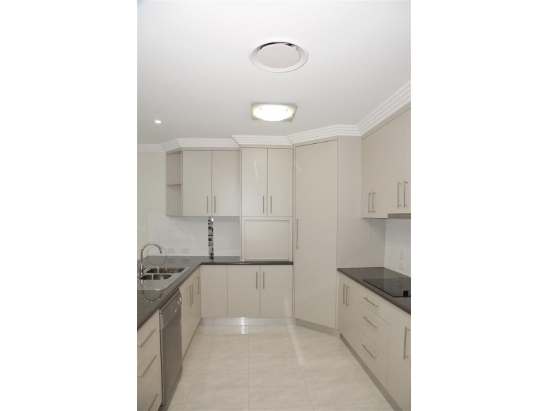 5 Corella Drive, Gracemere QLD 4702