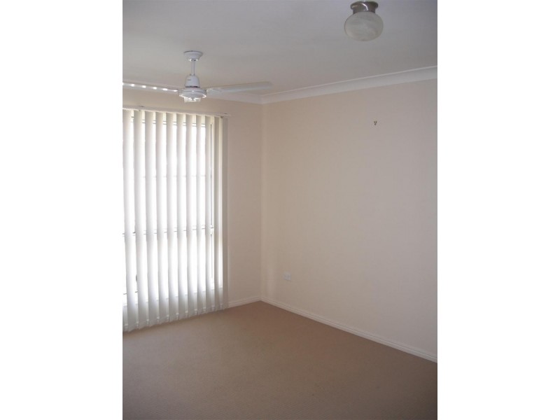 33 Seonaid Place, Gracemere QLD 4702