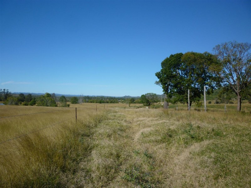 113 Broughton Rd, Dalma QLD 4702