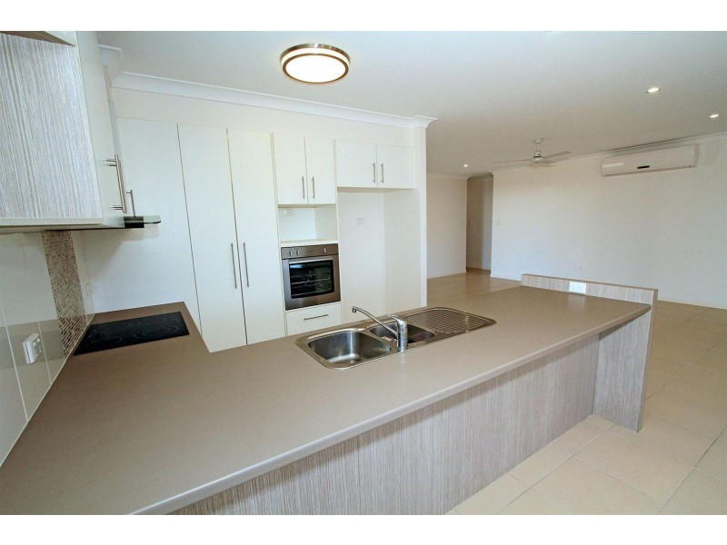 25 Tawarra Crescent, Gracemere QLD 4702