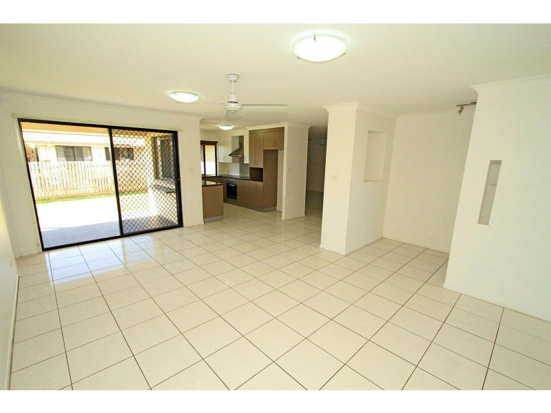 4 Rosella Drive, Gracemere QLD 4702