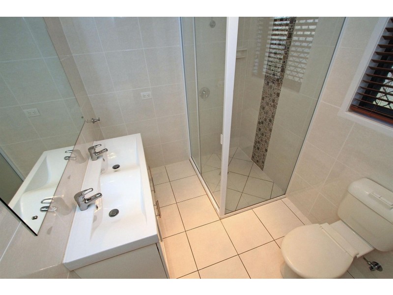 4 Rosella Drive, Gracemere QLD 4702