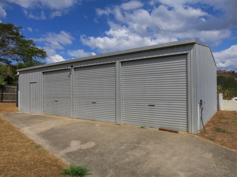 4 Queen Street, Mount Morgan QLD 4714