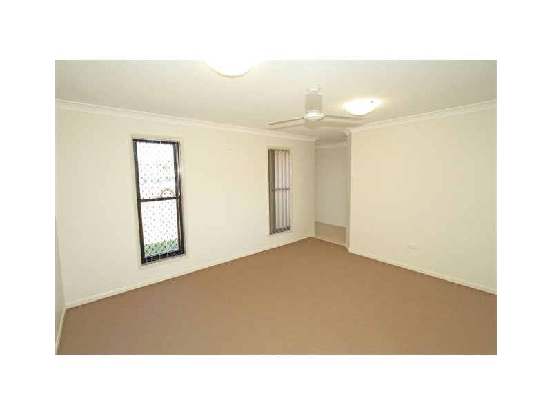 22 Violet Drive, Gracemere QLD 4702