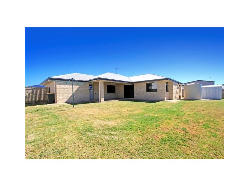 22 Violet Drive, Gracemere QLD 4702
