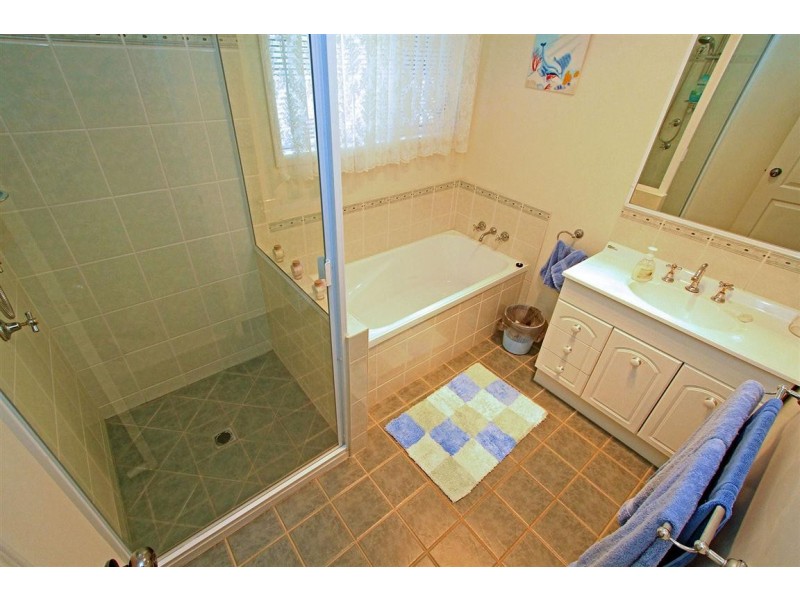 6 Mimosa Court, Gracemere QLD 4702