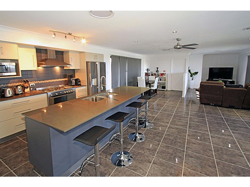 21 Broadhurst Drive, Gracemere QLD 4702