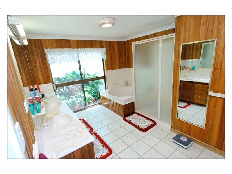 32 Black Gin Creek Road, Alton Downs QLD 4702