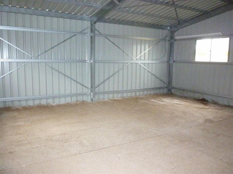 7 Cowan Street, Gracemere QLD 4702