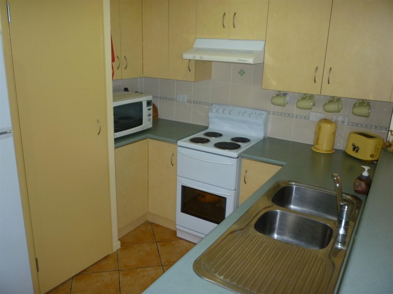 32 Hutchings Street, Gracemere QLD 4702