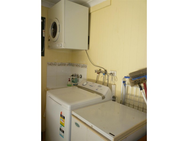 32 Hutchings Street, Gracemere QLD 4702