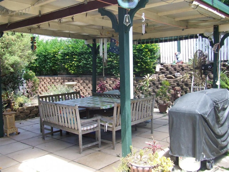 2 Quarry Street, The Range QLD 4700