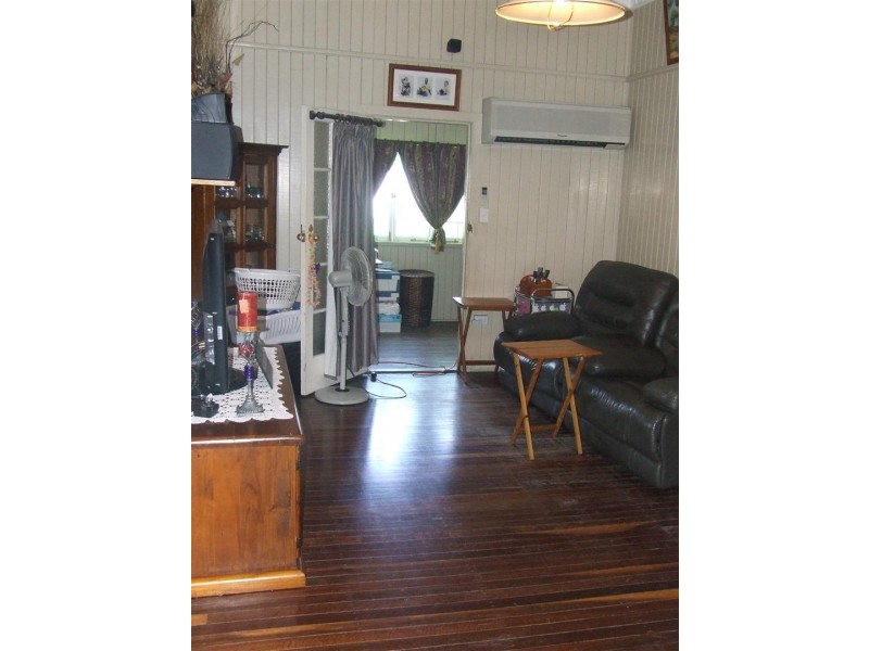 2 Quarry Street, The Range QLD 4700